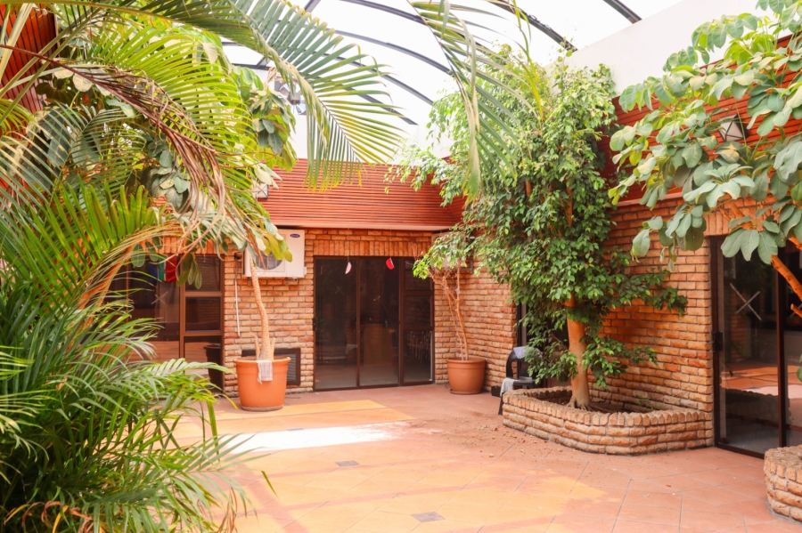 Commercial Property for Sale in Parow Western Cape